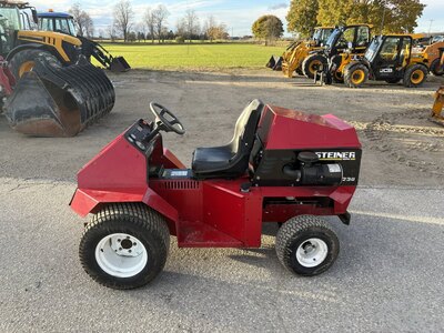 Steiner 230 Tractor, Kubota Diesel, 1750hrs