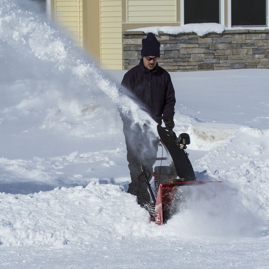 Toro 24 in. (61 cm) SnowMaster® 824 QXE Snow Blower