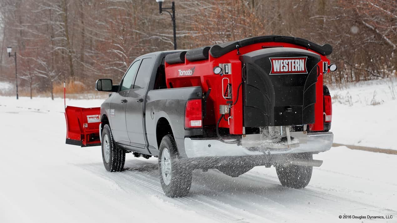 Westernplow Tornado™ 2.5 cu yd