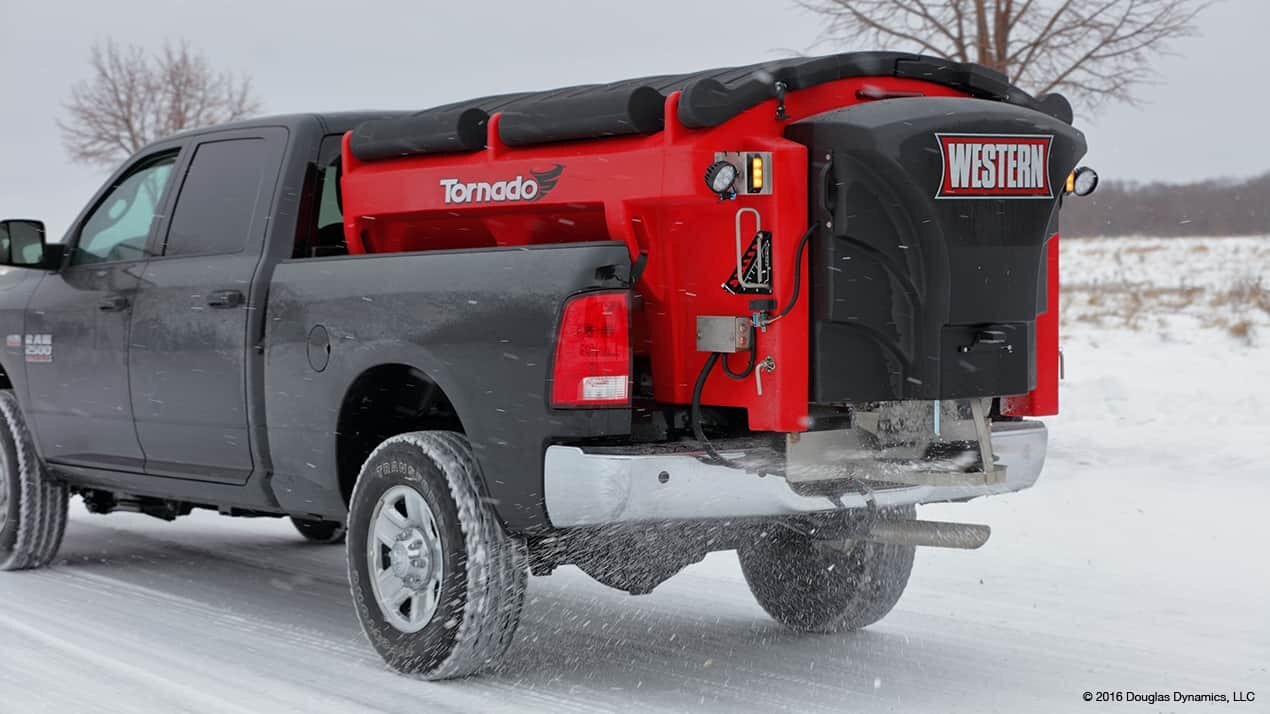 Westernplow Tornado™ 2.5 cu yd