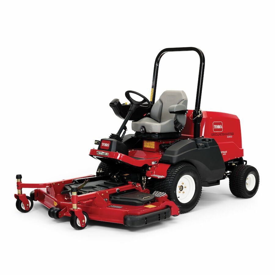 Toro Groundsmaster® 3200 24.7hp (18.4kW) with CrossTrax® 4WD