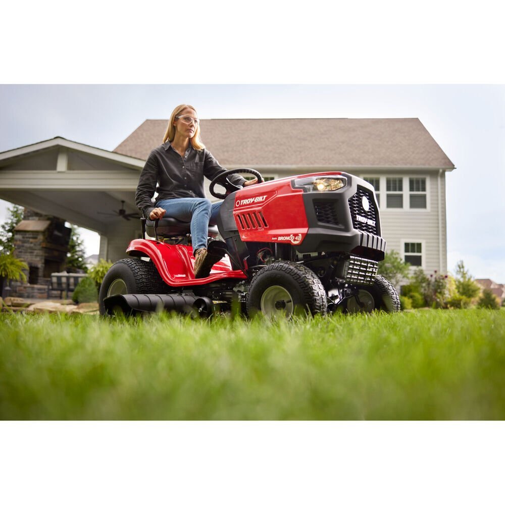 Troy Bilt Bronco™ 42I Riding Lawn Mower 13AL78BSA23