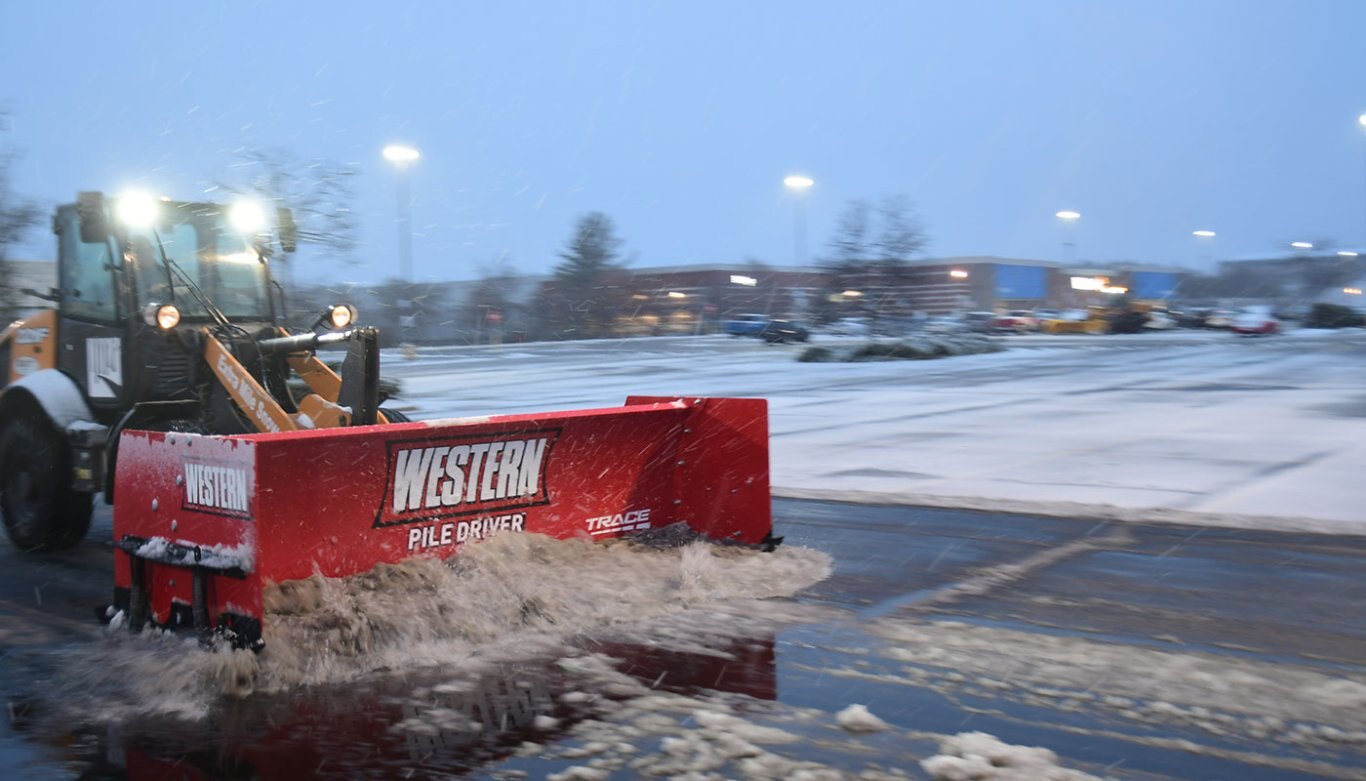 Westernplow PILE DRIVER™ TRACE™ Edge Technology 10' x 30