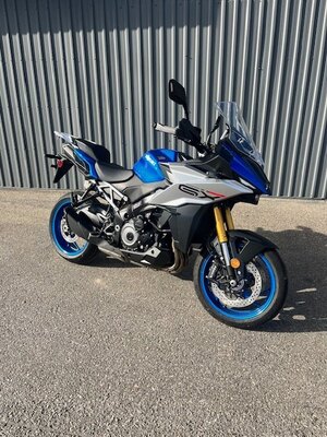2025 Suzuki GSX S1000GX