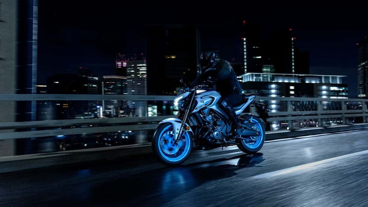 2025 Yamaha MT 03 Matte Raven Black