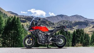 2026 Yamaha Tracer 9 Y AMT Raven