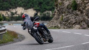 2026 Yamaha Tracer 9 Y AMT Raven