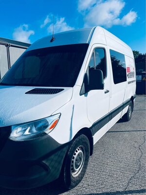 2022 Mercedes Benz sprinter 2500 crew