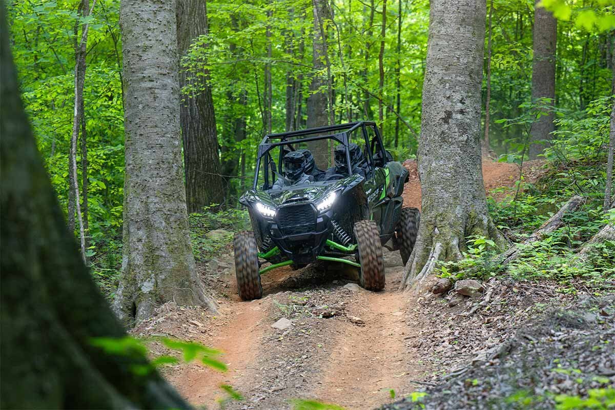 2027 Kawasaki TERYX KRX4 1000 TR Smoky Gray / Super Black