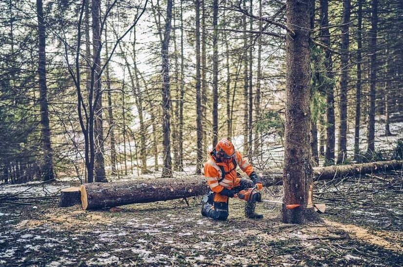 HUSQVARNA 562 XP® Mark II 20 RSN C85 SKU: 970 69 67 70