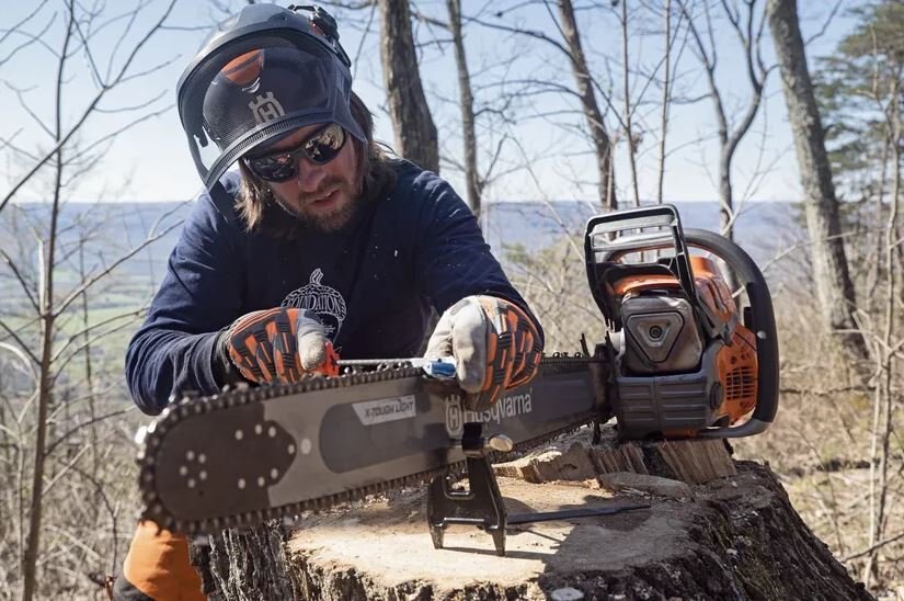 HUSQVARNA 592 XP® 32 X Tough RSN 3/8 1,5mm X Cut C85 SKU: 970 49 31 32