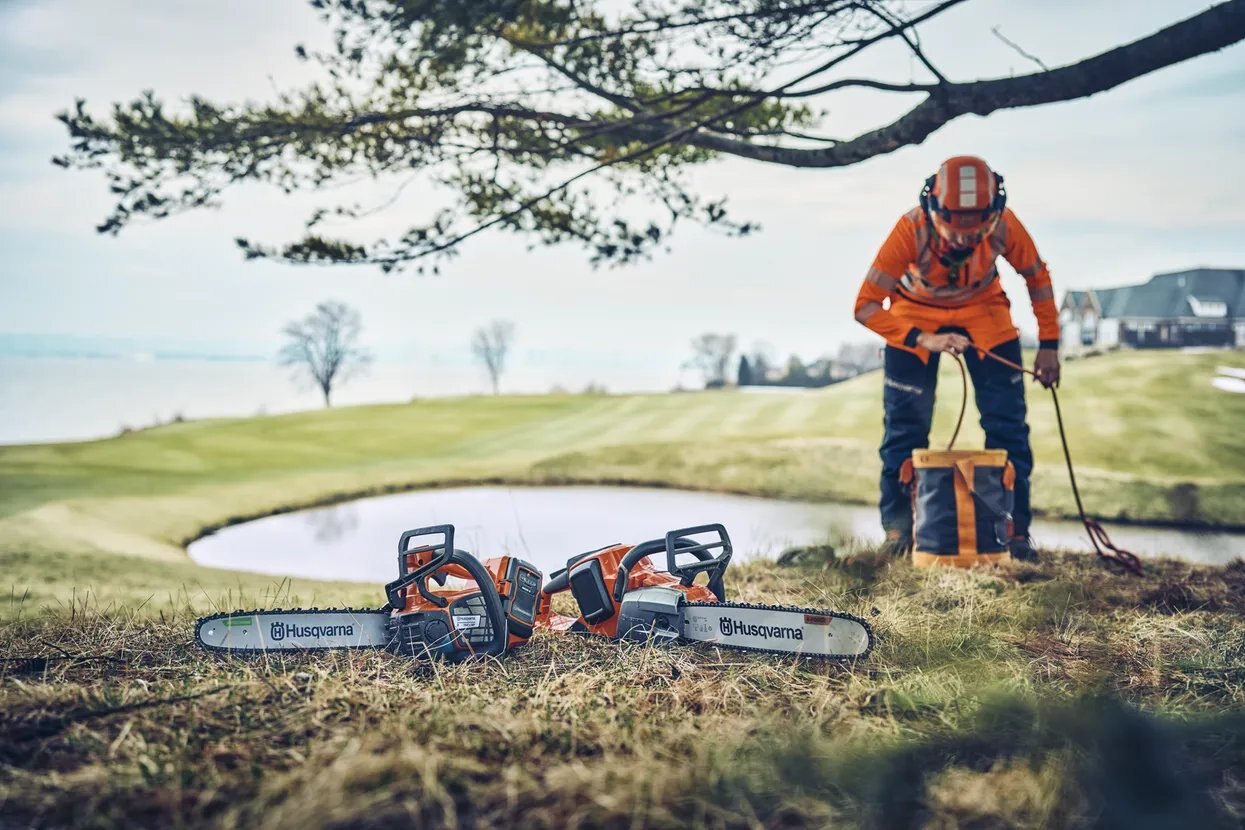HUSQVARNA 542i XP® with battery and charger CHAINSAW 542i XP X Precision, SP21G 14, Kit Battery + Charger
