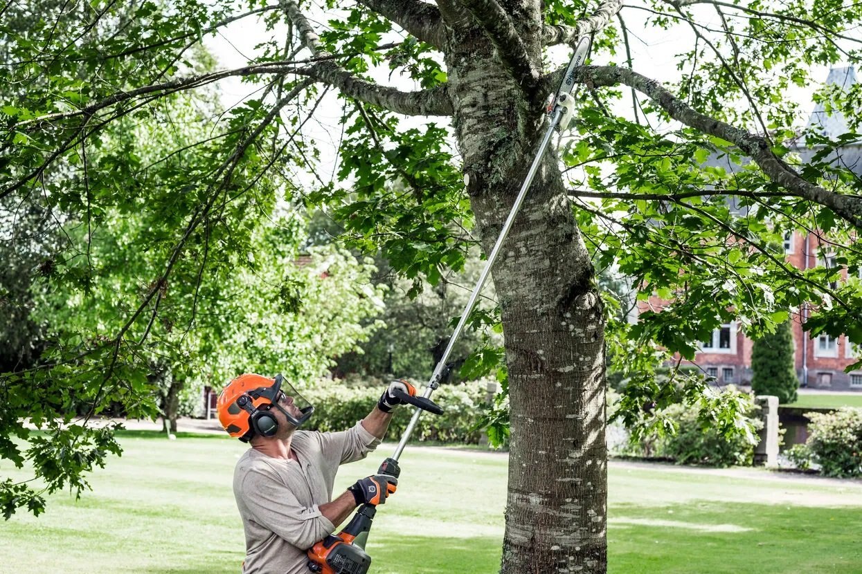 HUSQVARNA 330LK