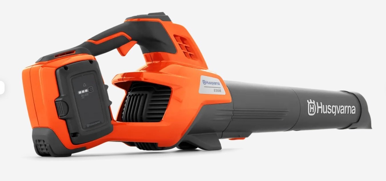 HUSQVARNA 230iB (battery and charger included)
