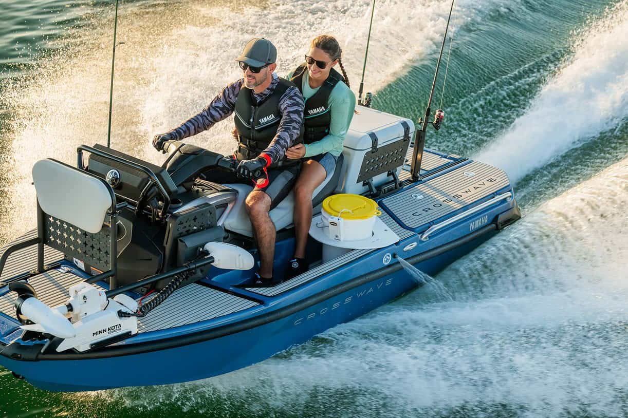 2027 Yamaha Crosswave Mist Grey