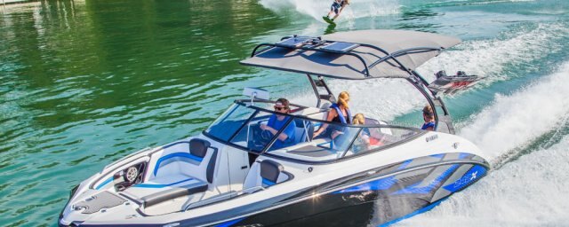 2016 Yamaha 242X E Series