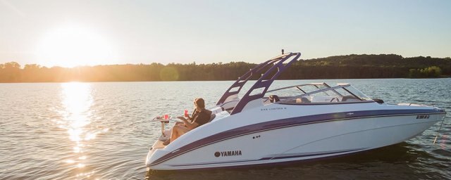 2018 Yamaha 242 Limited S
