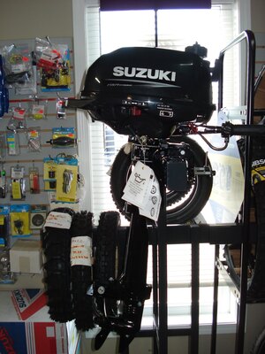 Suzuki DF2.5 Outboard Motor