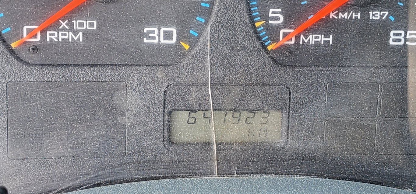 2002 International 4300 SBA 4x2 Mobile Shop Van Truck