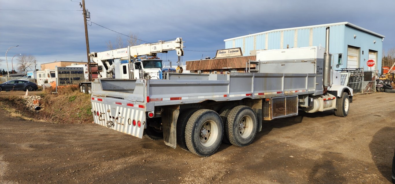 1991 Peterbilt 377 T/A Truck