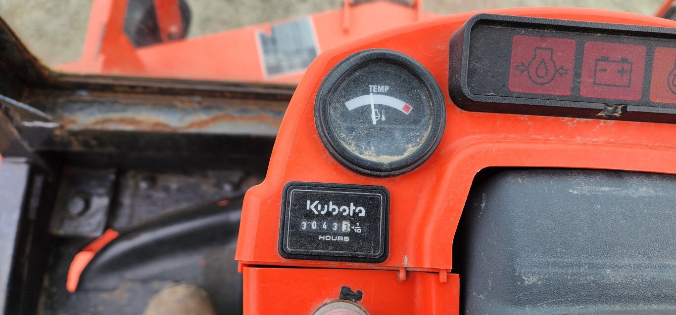 Kubota F3680 Lawn Tractor Unit with Mower Attachment