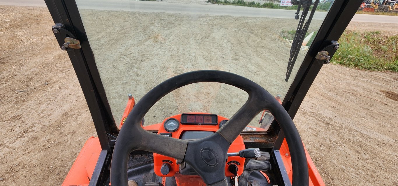 Kubota F3680 Lawn Tractor Unit with Mower Attachment