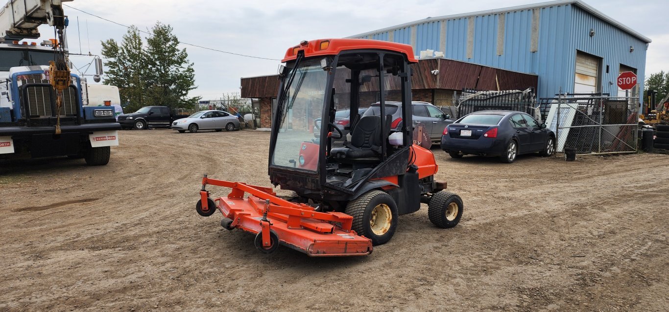 Kubota F3680 Lawn Tractor Unit with Mower Attachment