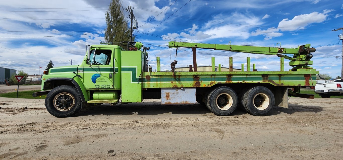 1981 International F1954 Boom Truck