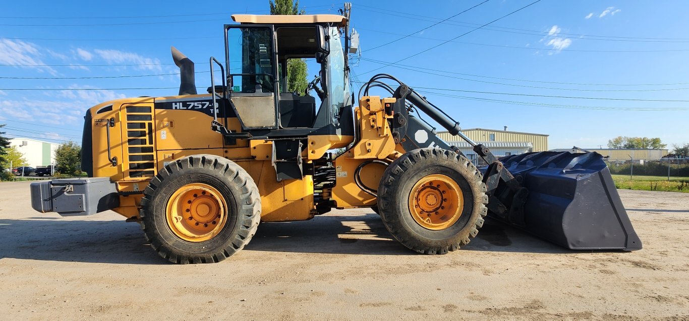2013 Hyundai HL757TM 9 Wheel Loader