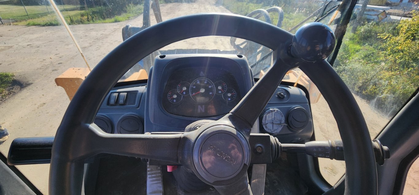 2013 Hyundai HL757TM 9 Wheel Loader