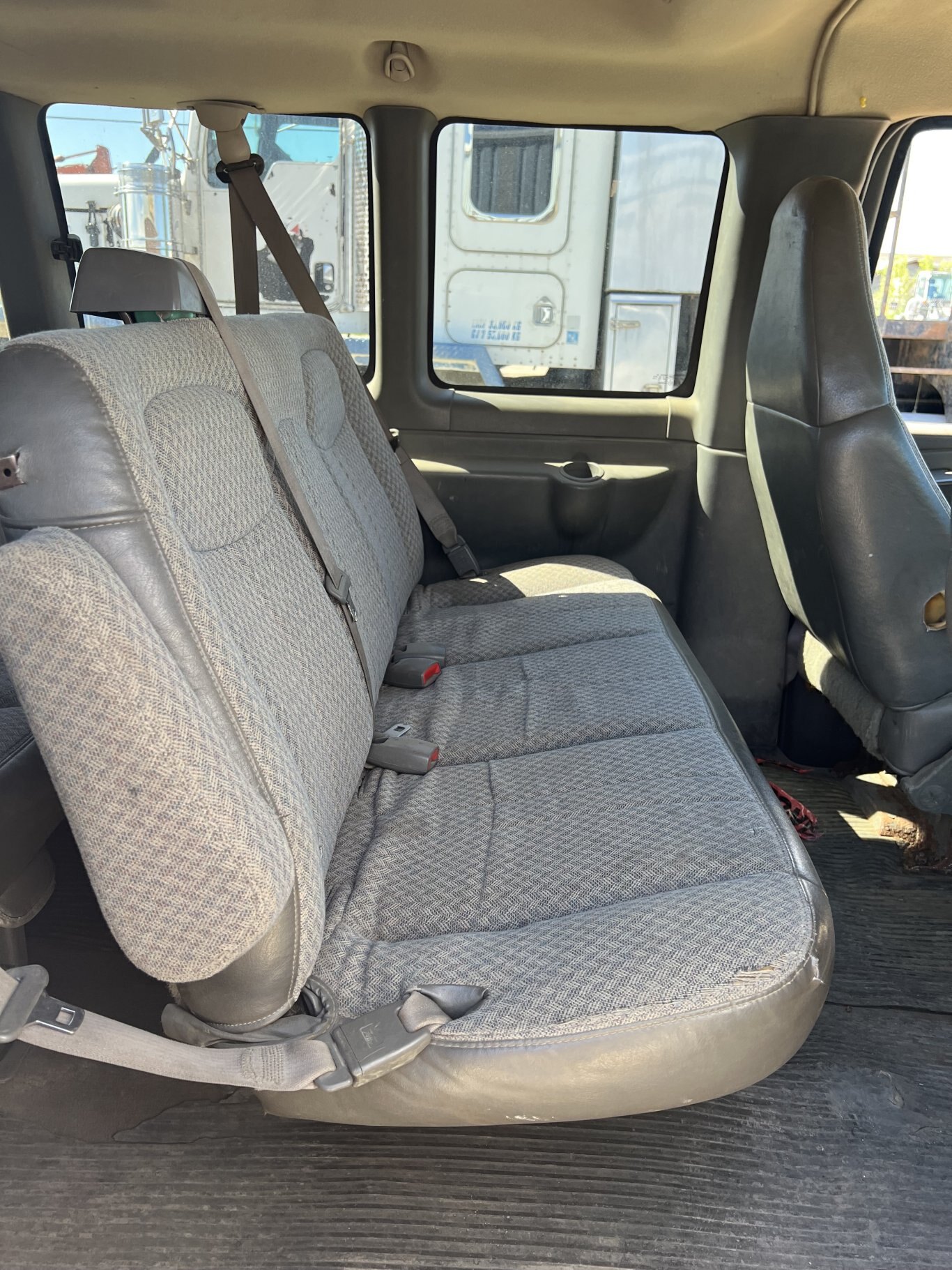 2003 Chevrolet Express 3500 Passenger Van