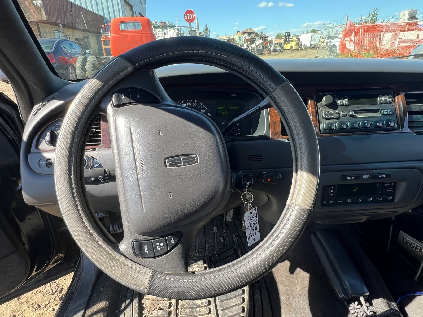 2000 Lincoln Town Car Executive Limosine