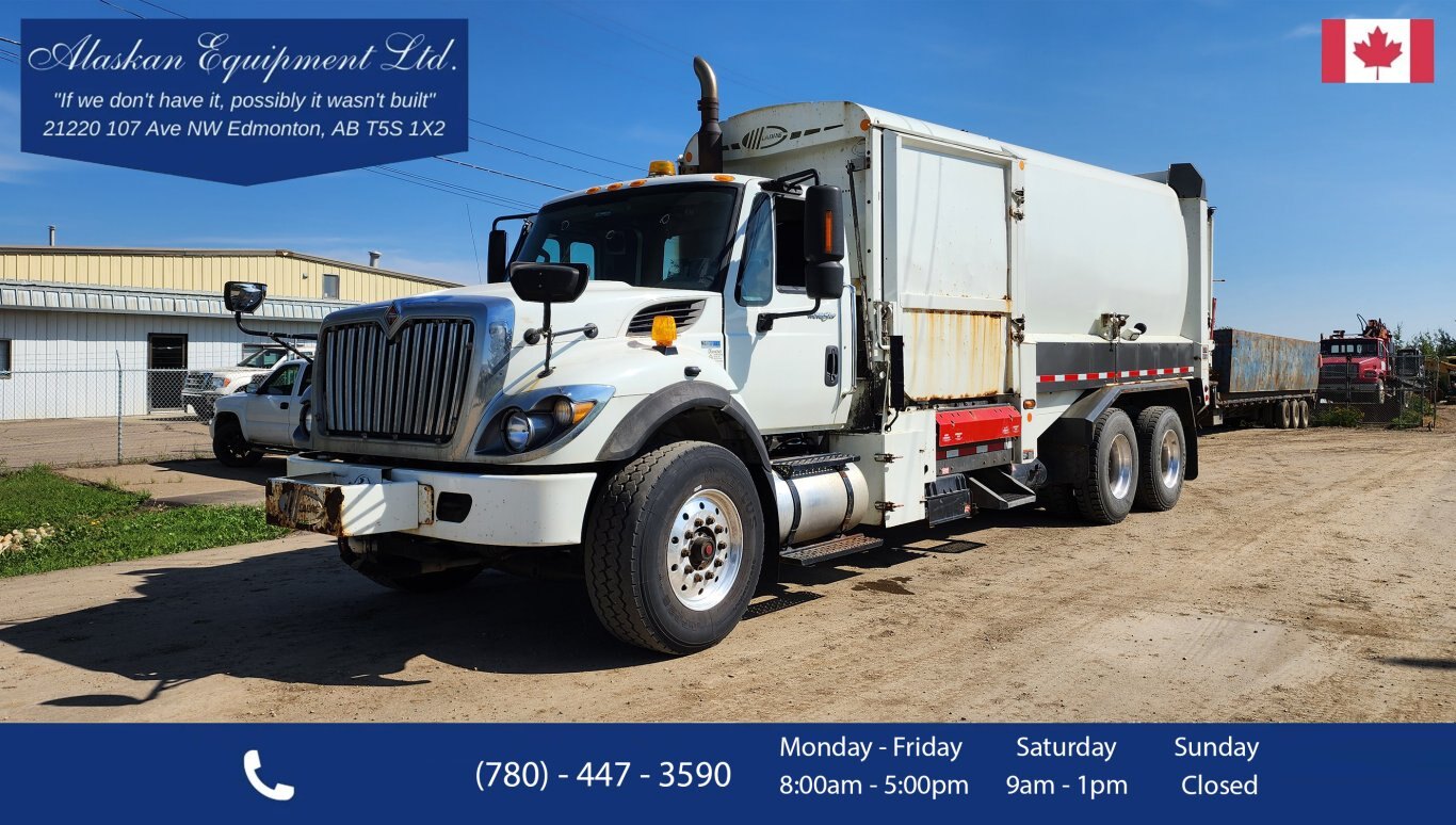 2013 International WorkStar 7400 T/A Refuse Truck