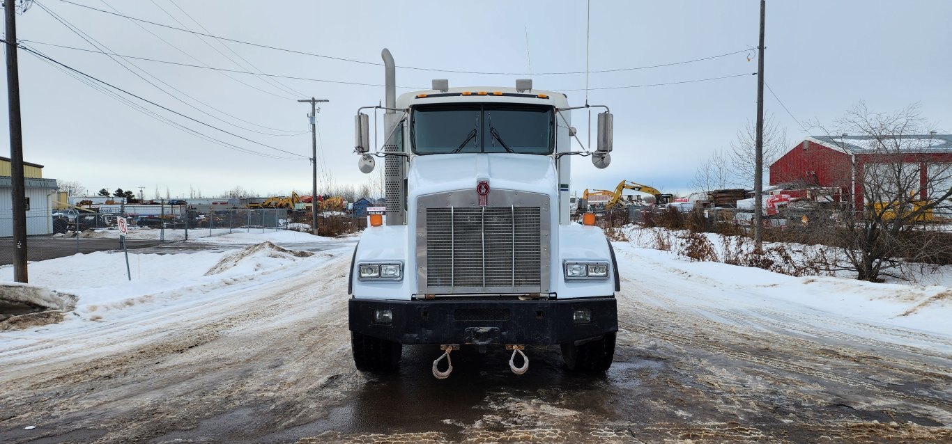 1999 Kenworth T800B T/A Sleeper Boom Truck