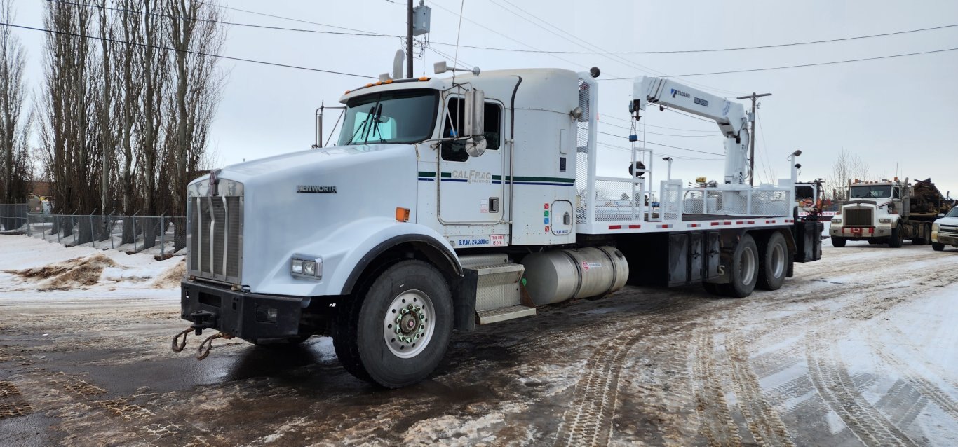 1999 Kenworth T800B T/A Sleeper Boom Truck