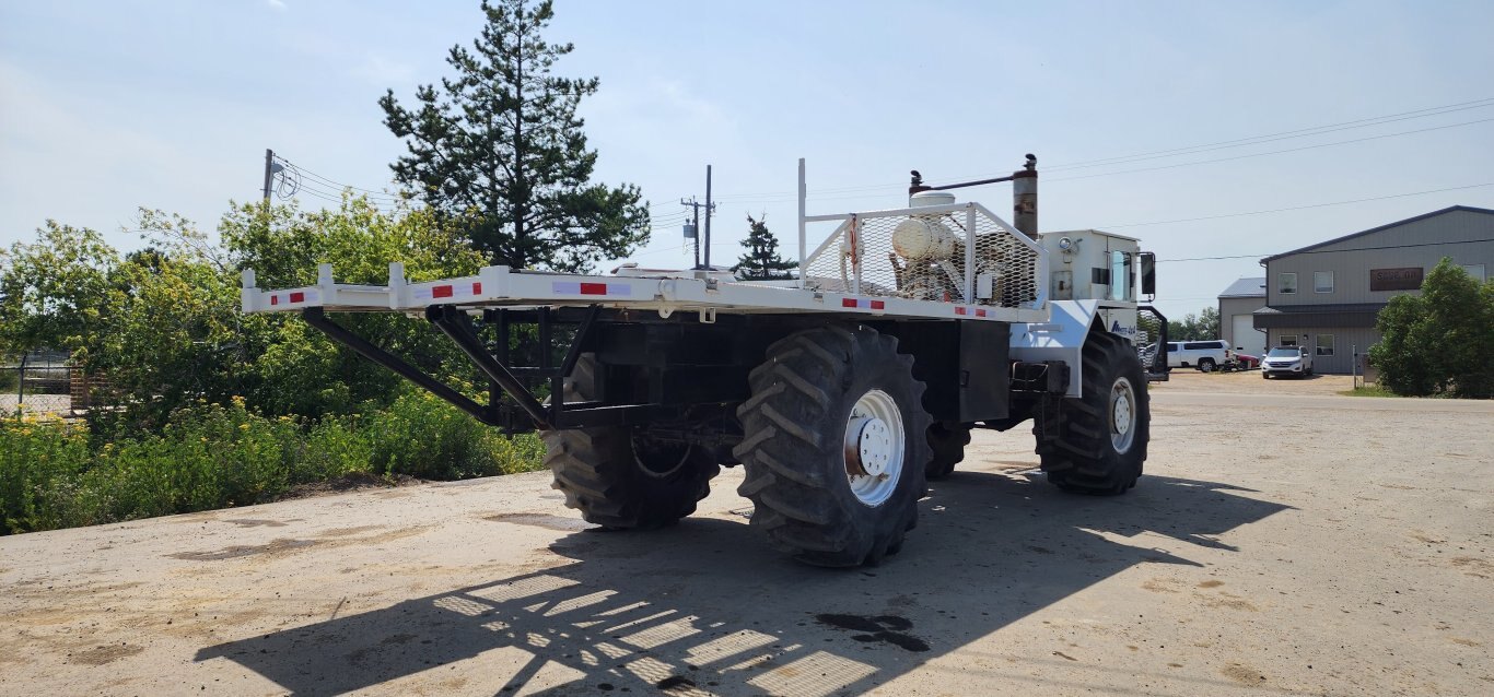Mertz Flatbed Off Road 4x4 All Wheel Steer Truck