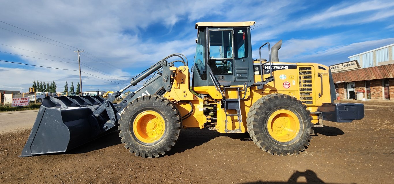 2013 Hyundai HL757TM 9 Wheel Loader