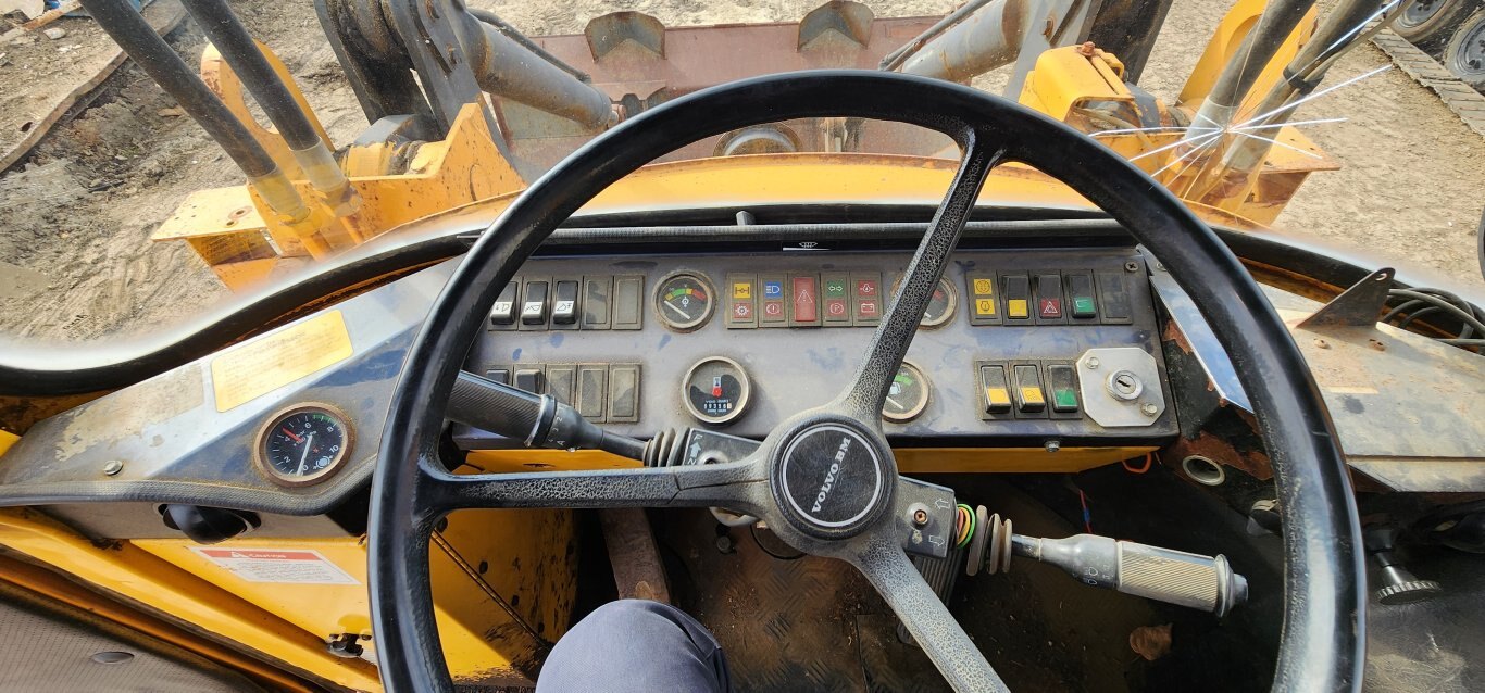 Volvo 4300B Wheel Loader