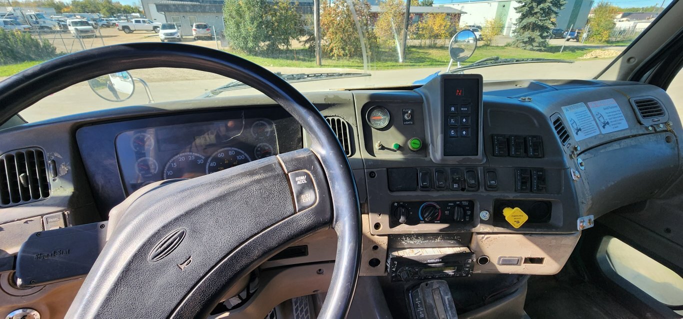 2006 Sterling L9500 Triaxle Cement Mixer Truck