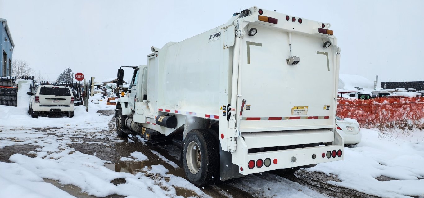 2006 International Workstar 7300 Side Loader Waste Collection Truck