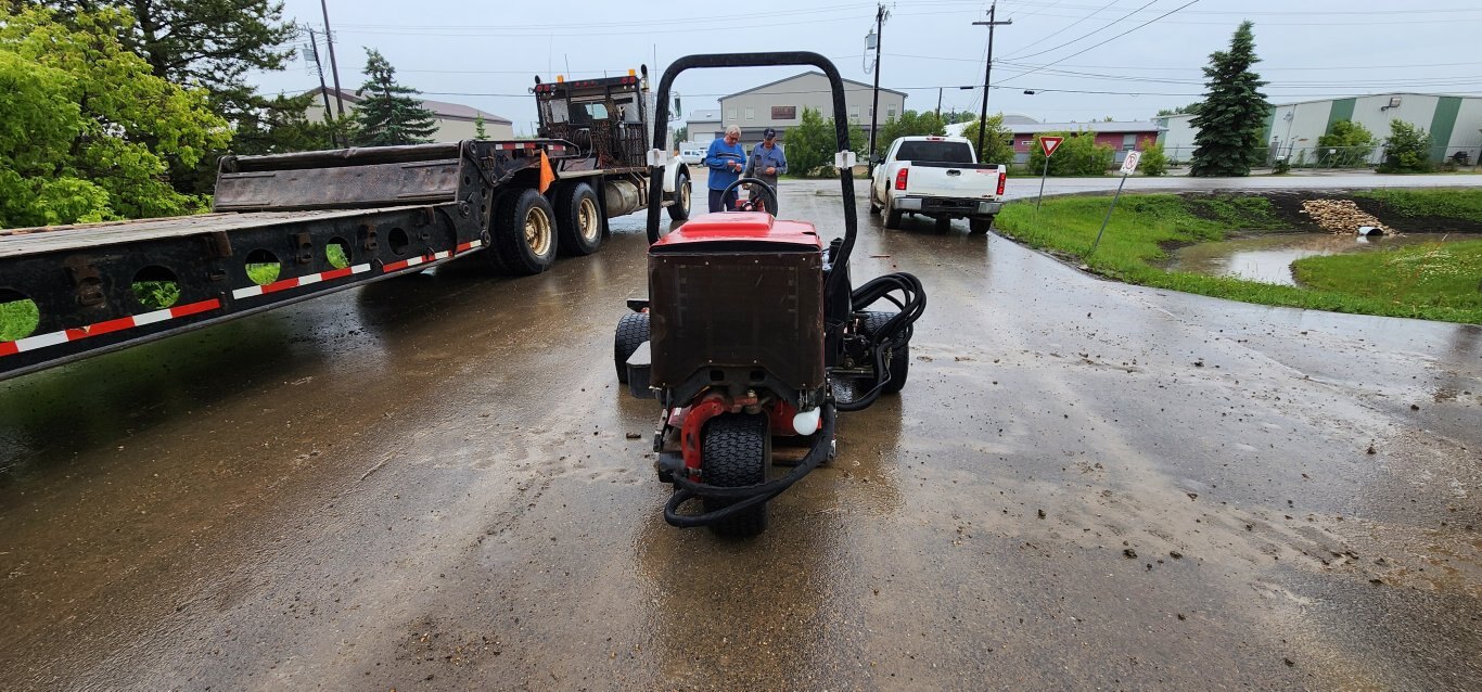 Toro 3500D Riding Lawn Mower