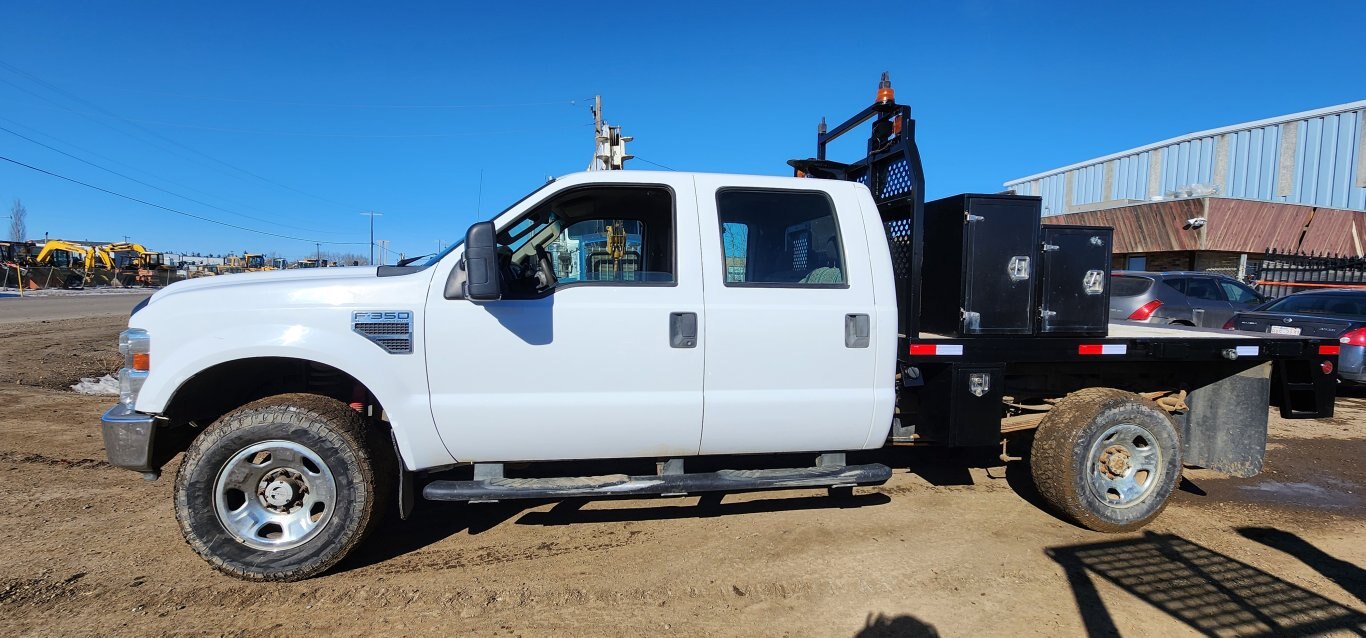 2009 Ford F350 Super Duty S/A Deck Truck