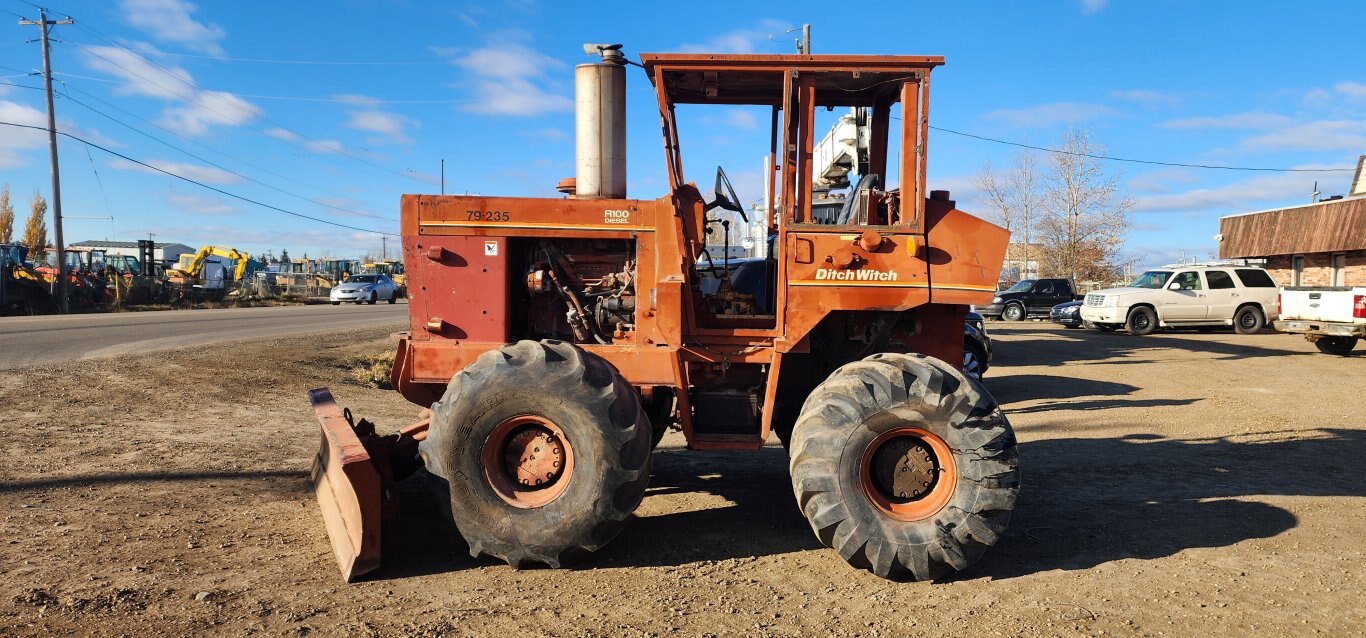 1980 Ditchwitch R100 4x4 Trencher