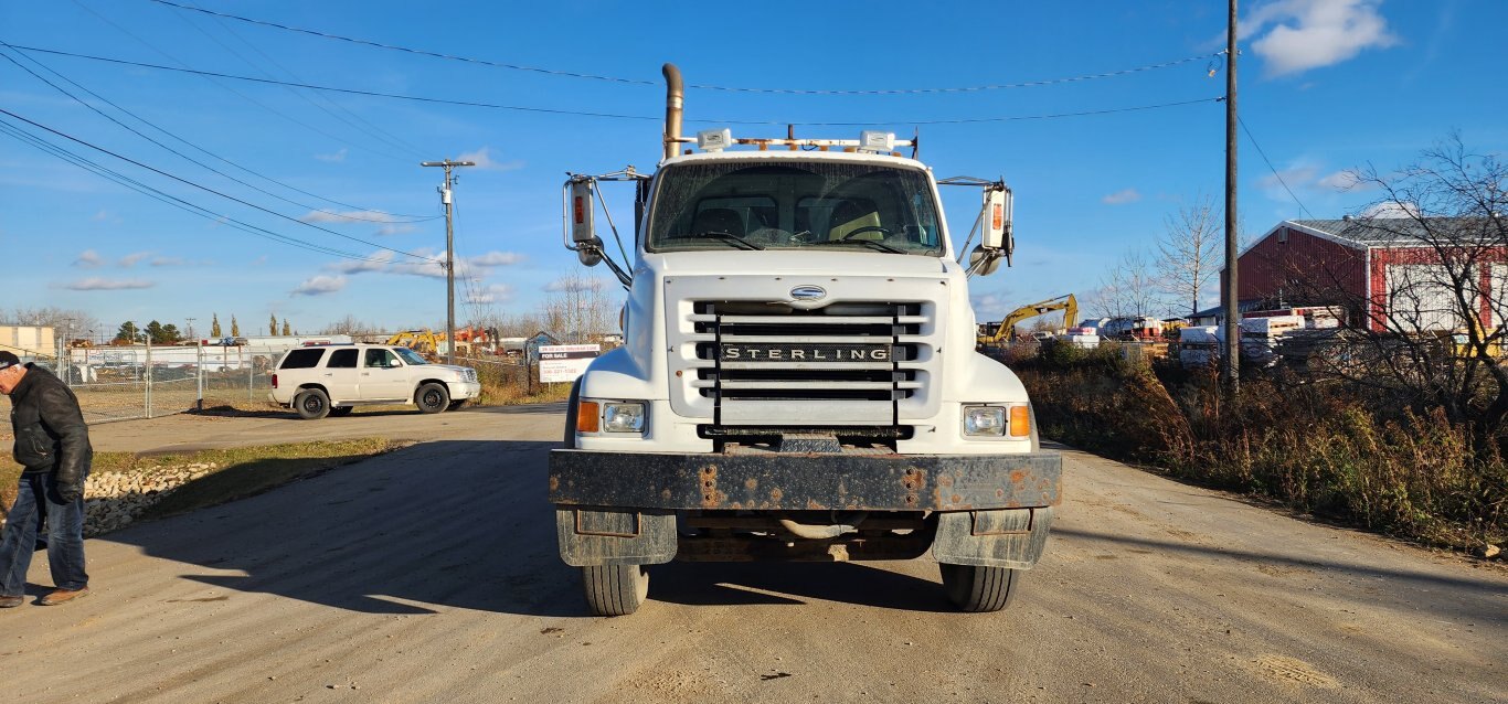 2004 Sterling L7500 Series S/A Dump Truck