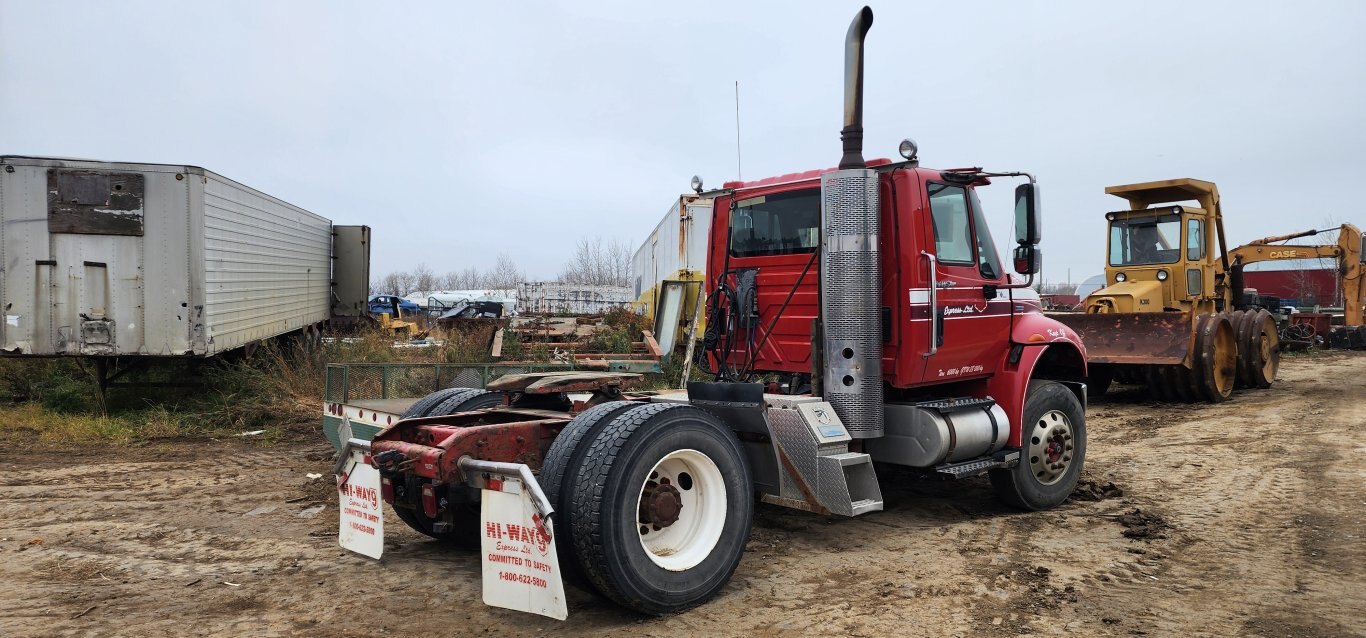 2008 International 8500 S/A Cab and Chassis