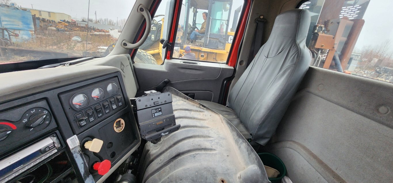 2008 International 8500 S/A Cab and Chassis