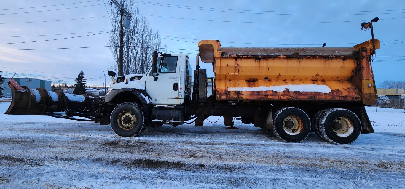 2009 International WorkStar 7600 T/A Sander / Plow Dump Truck