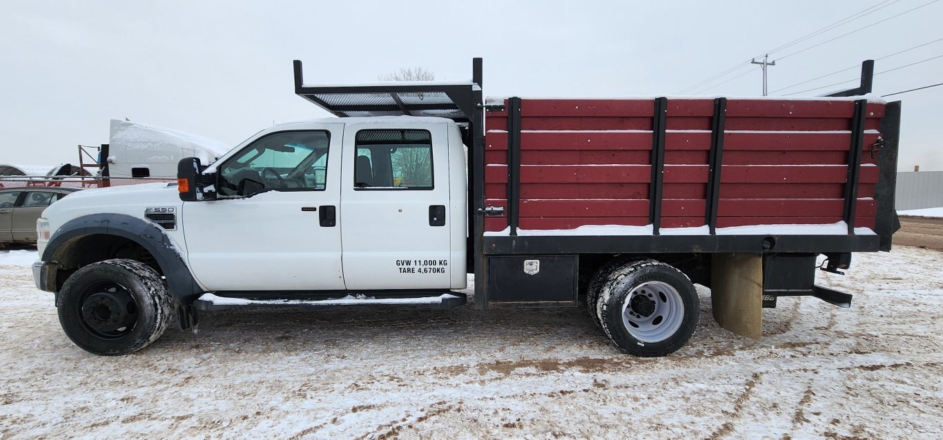 2008 Ford F 550 XLT Crew Cab Flatbed Truck