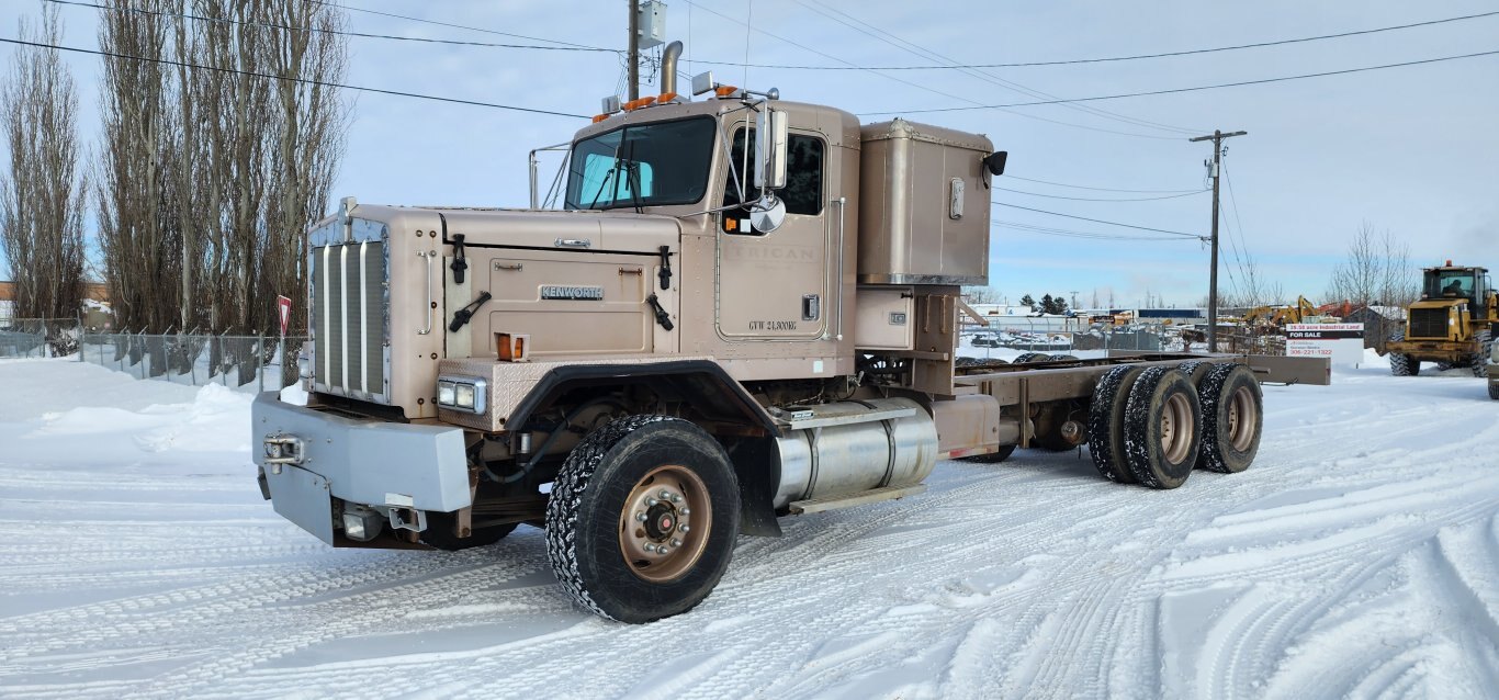 1998 Kenworth C500 T/A Cab and Chassis