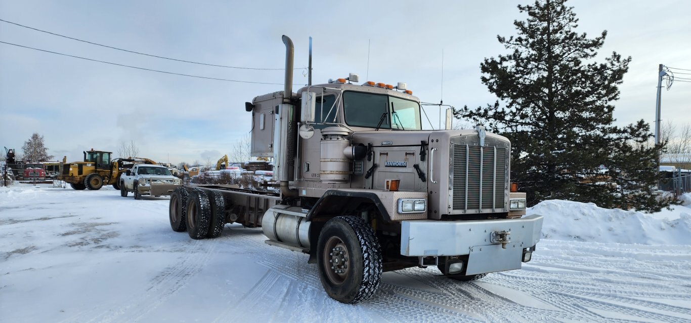 1998 Kenworth C500 T/A Cab and Chassis